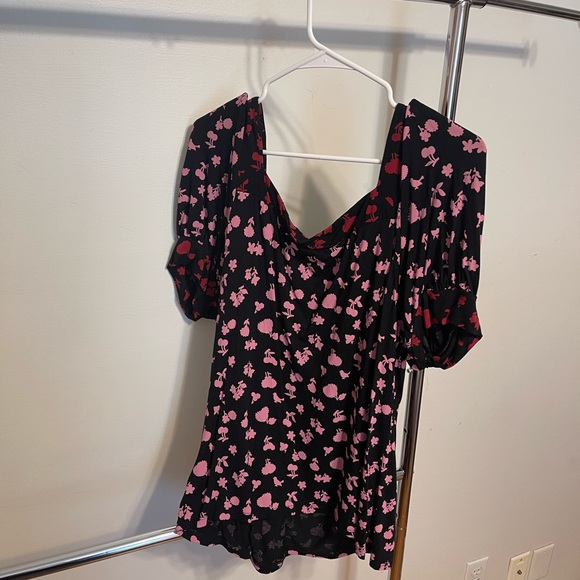 Boden blouse, Boden top, size 16/18, great condition, color: black, pink, red - Picture 2 of 2